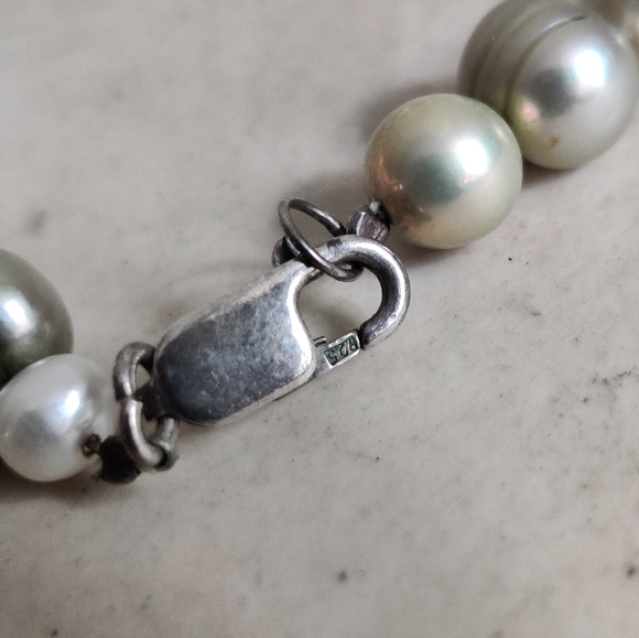 Genuine Cultured Pearls Necklace - Picture 9 of 14